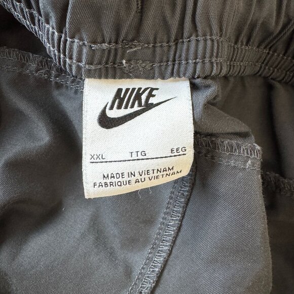 Nike Dark Gray Cargo Joggers - Picture 4 of 6